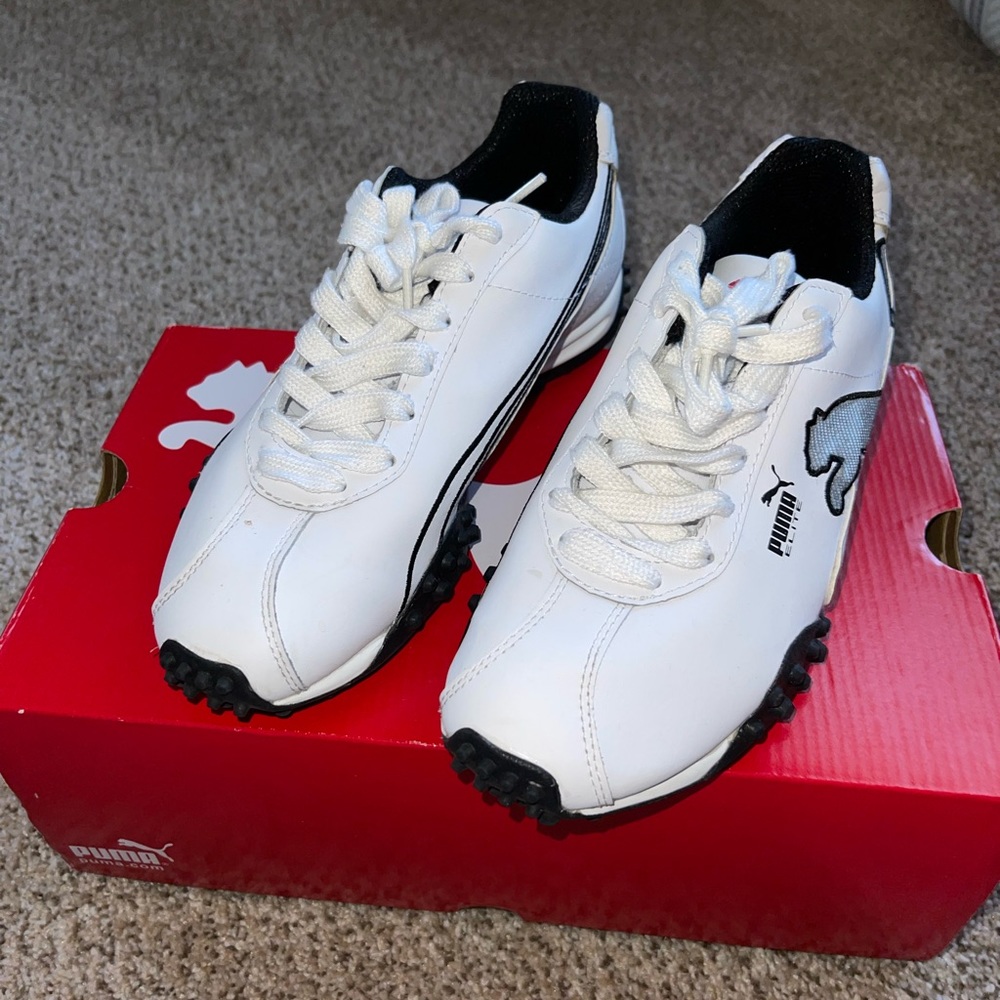 LIKE NEW - Puma Sneakers